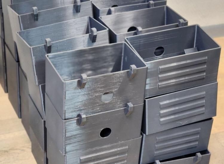 Производство серии корпусов для пультов управления в парке аттракционов